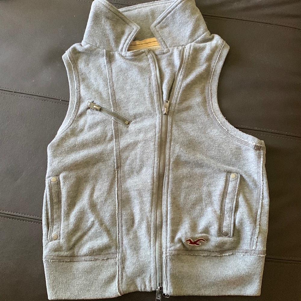 Clean jacket size m without rupture.